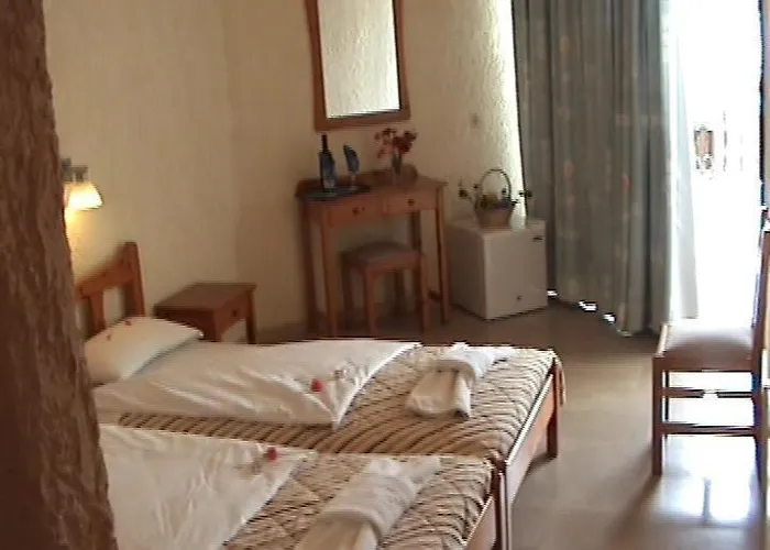 Alkionis 3* Moraḯtika